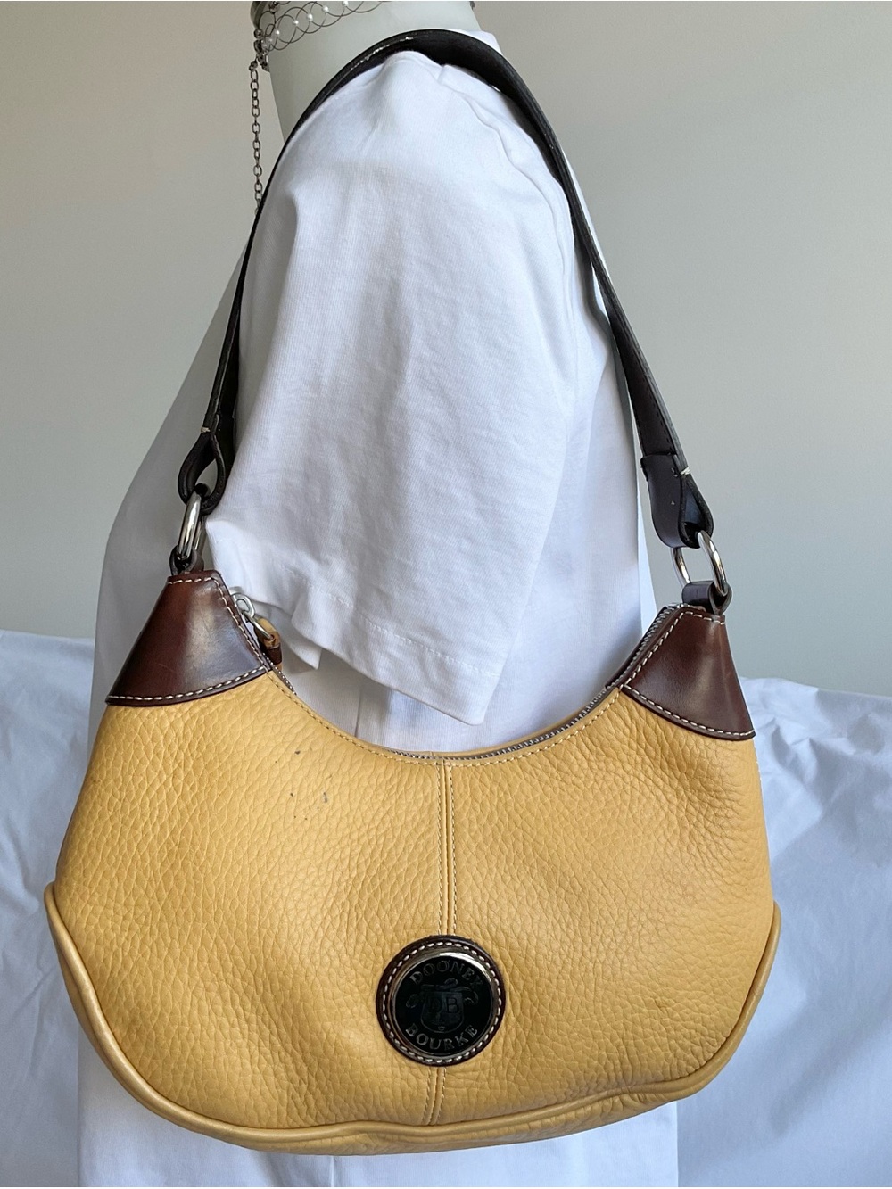Dooney & Bourke | Y2K Yellow Pebbled Leather Hobo Shoulder Bag USA
